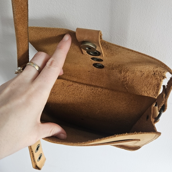 Handmade Tan Lather Crossbody Mini Bag - Picture 3 of 7